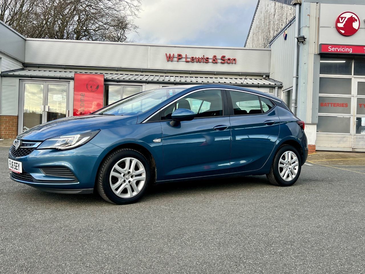 2016 Vauxhall Astra