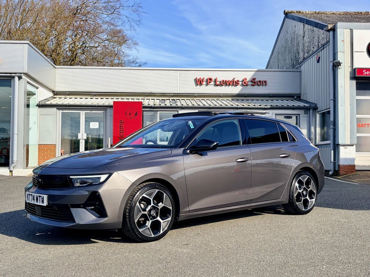 2025 Vauxhall Astra